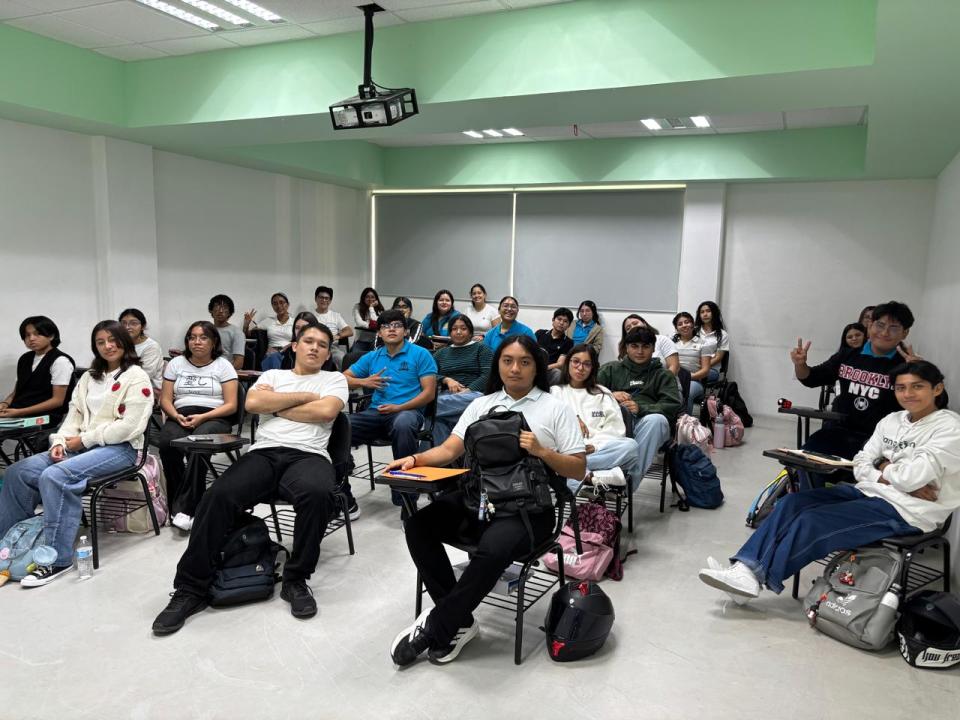 Rectora brinda mensaje de bienvenida a 6,388 estudiantes del ciclo Otoño 2026 - galería 1