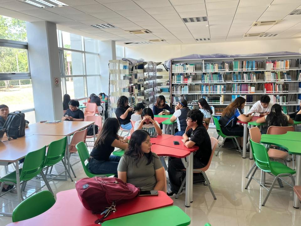 Rectora brinda mensaje de bienvenida a 6,388 estudiantes del ciclo Otoño 2026 - galería 8