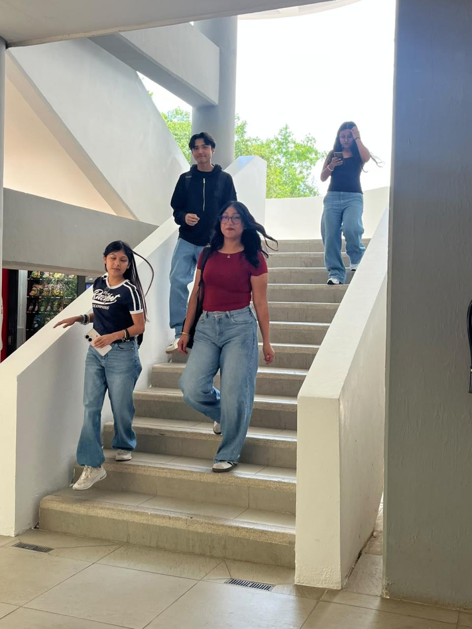 Rectora brinda mensaje de bienvenida a 6,388 estudiantes del ciclo Otoño 2026 - galería 10