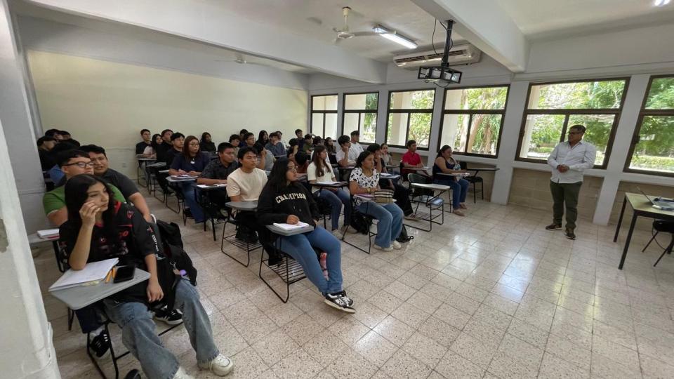 Rectora brinda mensaje de bienvenida a 6,388 estudiantes del ciclo Otoño 2026 - galería 15