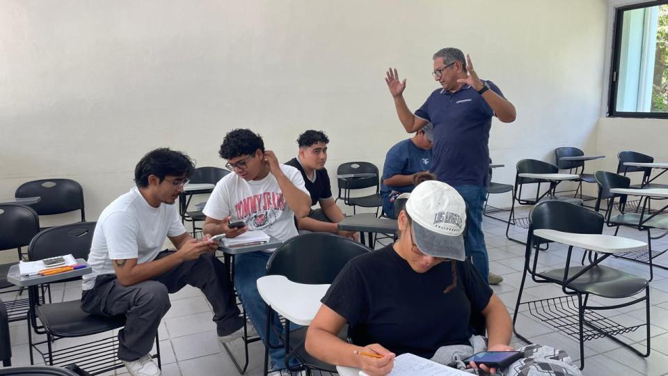 Rectora brinda mensaje de bienvenida a 6,388 estudiantes del ciclo Otoño 2026 - galería 17