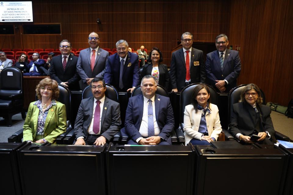 UQRoo refrenda compromiso con la transparencia financiera ante la Cámara de Diputados - galería 6
