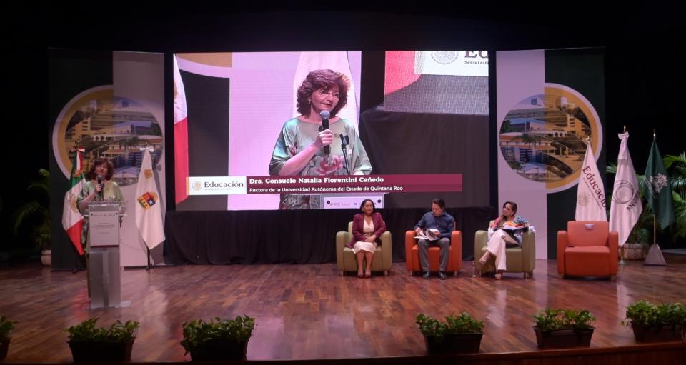 UQRoo albergó foro regional sobre el impacto de los dispositivos digitales en las juventudes - galería 7