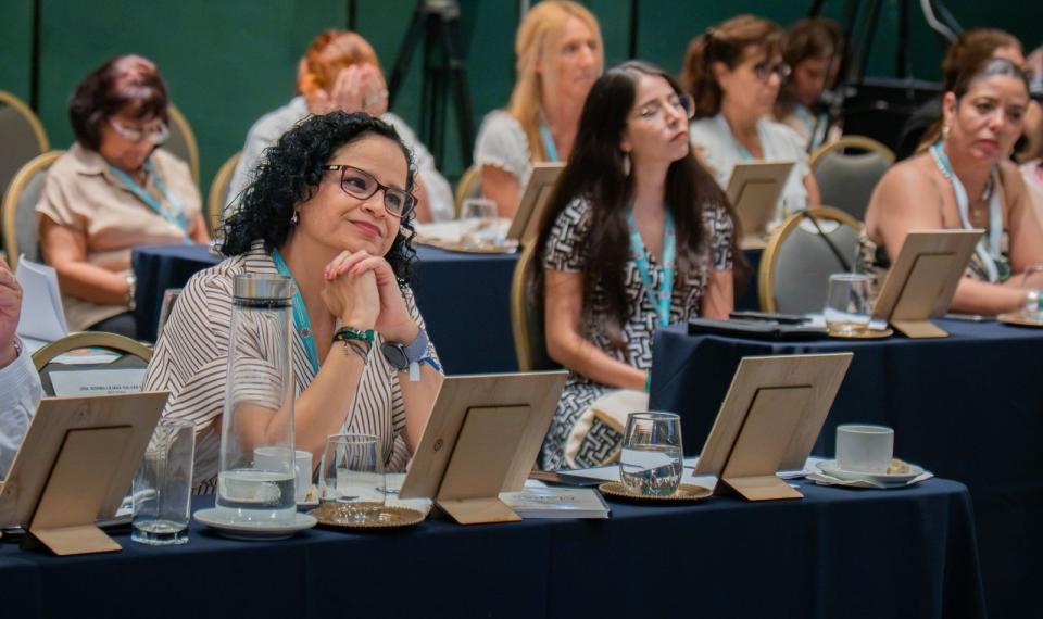 Rectoras reflexionan como asumir el bienestar y la salud mental de universitarios - galería 5