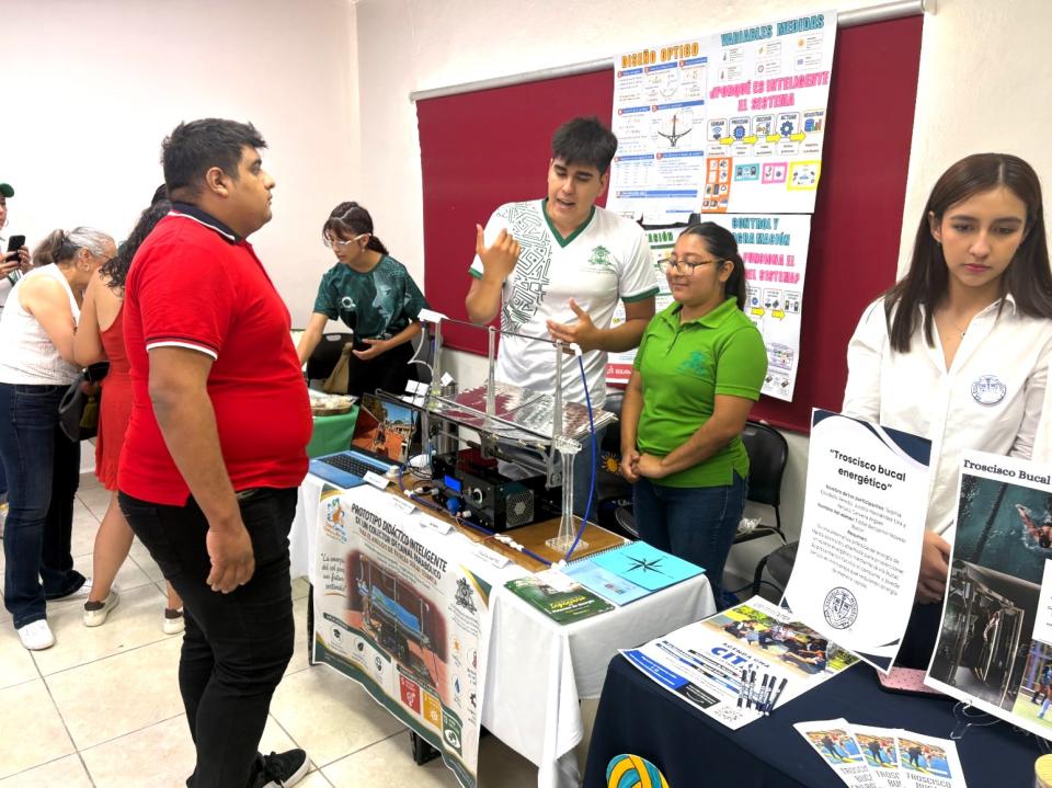 Estudiantes de la UQRoo obtienen primer lugar en ExpoCiencias Quintana Roo 2026 y avanzan a la etapa nacional - galería 4