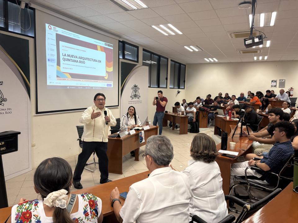 Fortalece UQRoo el debate sobre transparencia y acceso a la información - galería 15