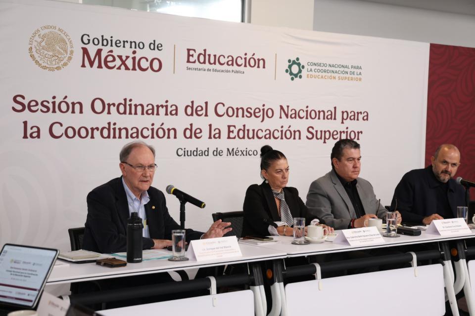 UQRoo propone vincular prioridades de la Educación Superior con discusión del PEF 2027 - galería 3