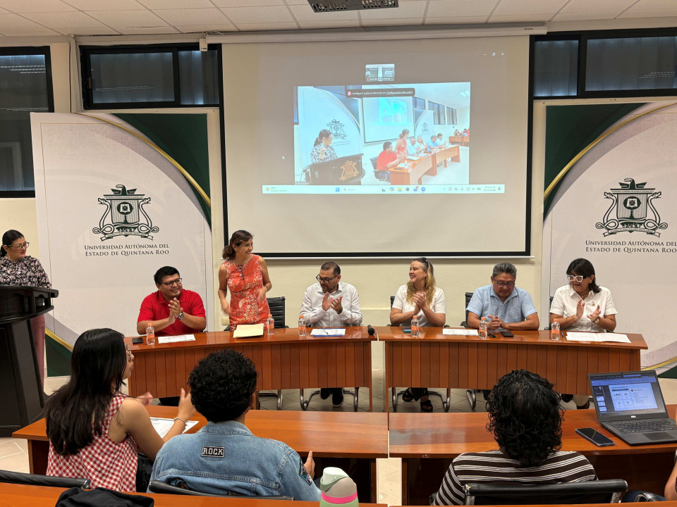 Abordan los retos y oportunidades de la IA en la enseñanza de idiomas