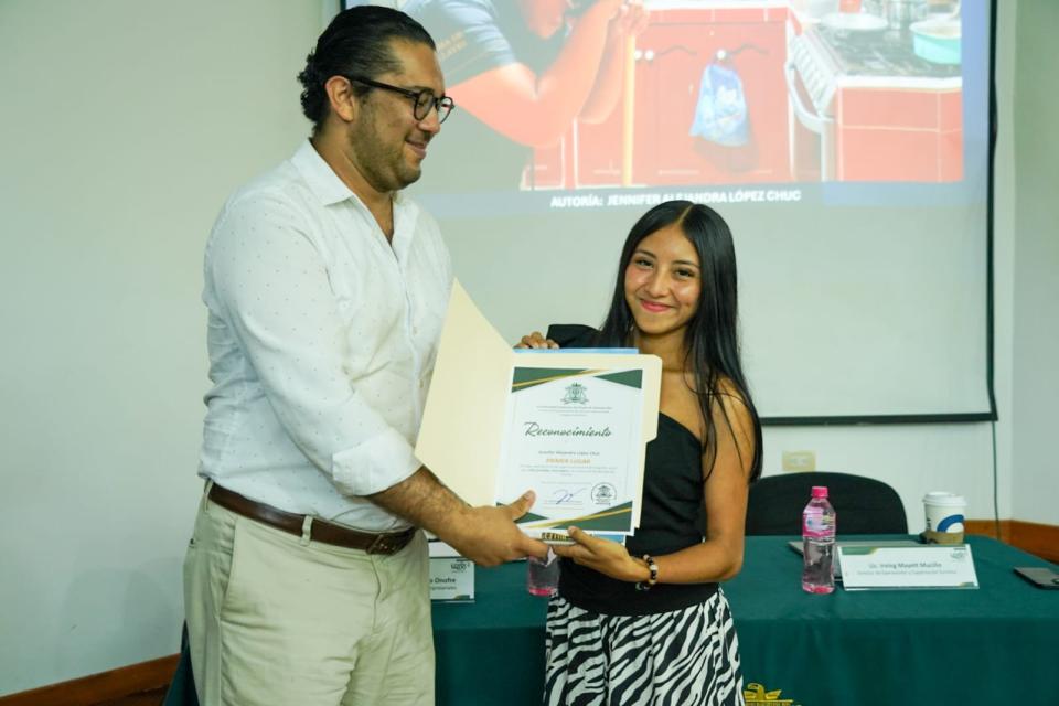 UQRoo Playa del Carmen conmemora Día Mundial del Turismo con conferencia y exposición fotográfica - galería 7