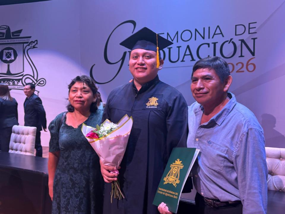 UQRoo celebró la graduación de 489 egresadas y egresados de sus campus en Chetumal - galería 27