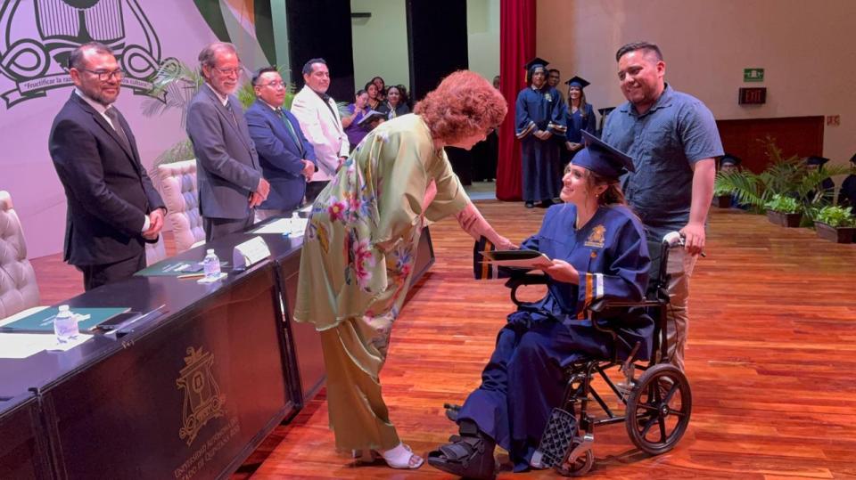 UQRoo celebró la graduación de 489 egresadas y egresados de sus campus en Chetumal - galería 29