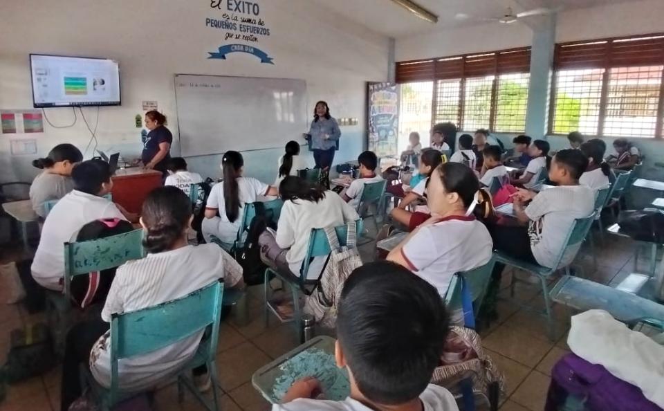 Impulsa la salud infantil con feria educativa en escuela primaria de Chetumal - galería 16