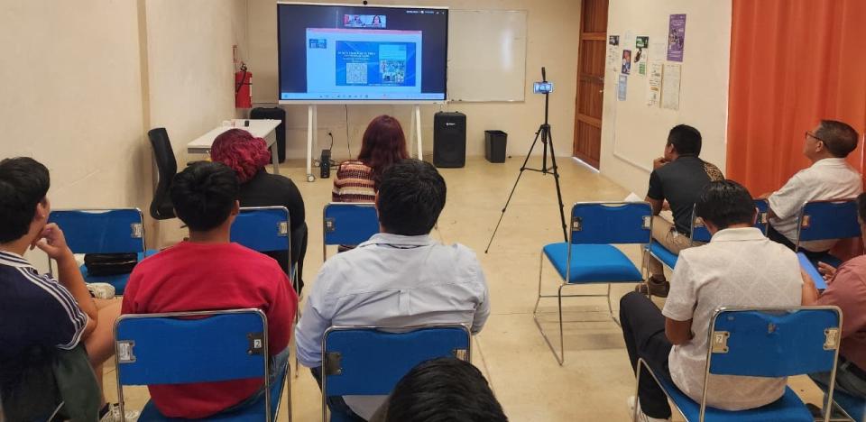Presentan libro que analiza turismo e identidad cultural en comunidades mayas - galería 1