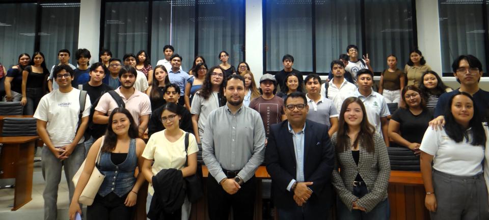 UQRoo rinde homenaje a Robert Alexy con un conversatorio sobre Derecho, razón y justicia - galería 7