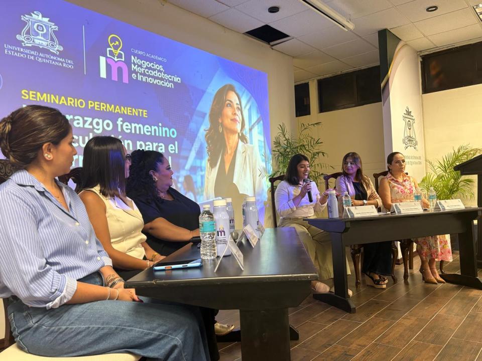 Promueve emprendimiento, investigación y liderazgo femenino en seminario académico - galería 12