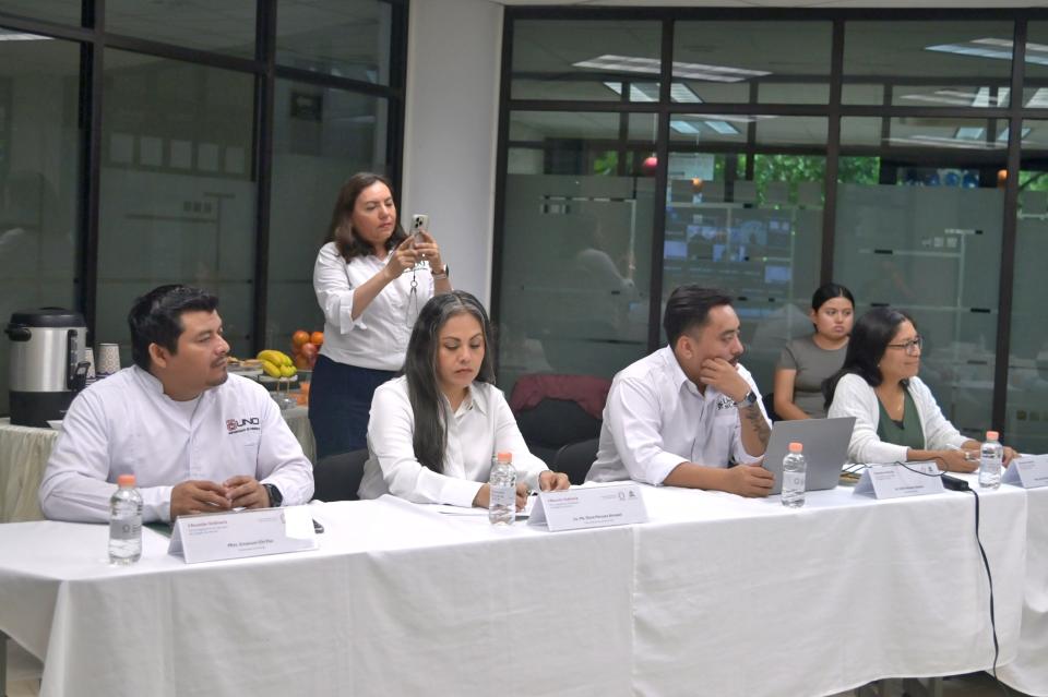 Fortalecer seguimiento de egresados mediante indicadores comunes e inteligencia institucional - galería 4