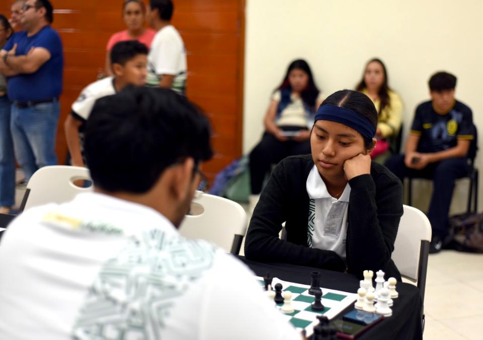 Centenar de ajedrecistas participaron en el 5° Torneo “Leyendas de Chetumal Ricardo Alberto Romero Aguilar” - galería 5
