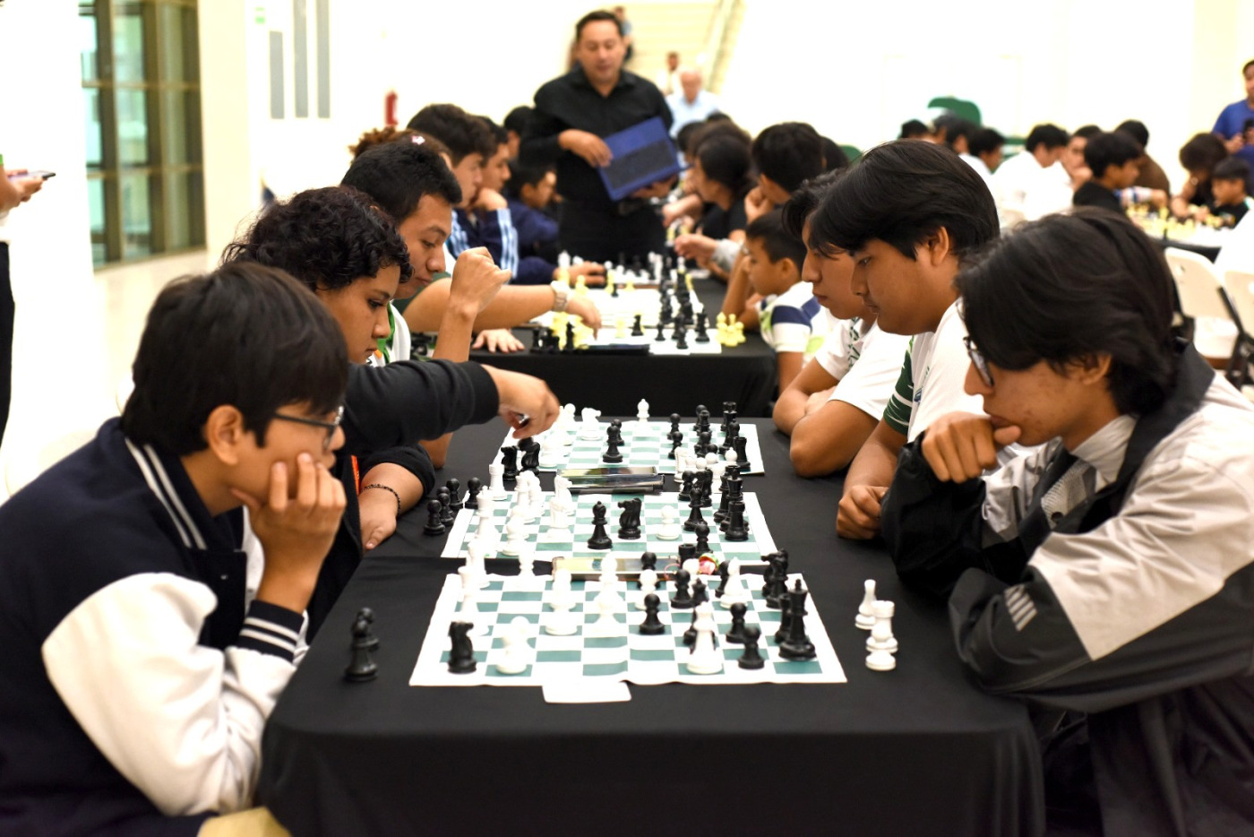 Centenar de ajedrecistas participaron en el 5° Torneo “Leyendas de Chetumal Ricardo Alberto Romero Aguilar” - En el Campus Chetumal Bahía