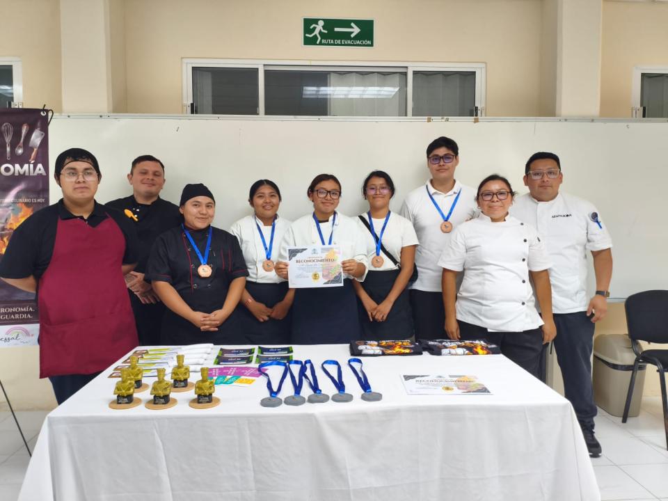 Realizan la primera Copa Culinaria en UQRoo Cozumel - galería 3