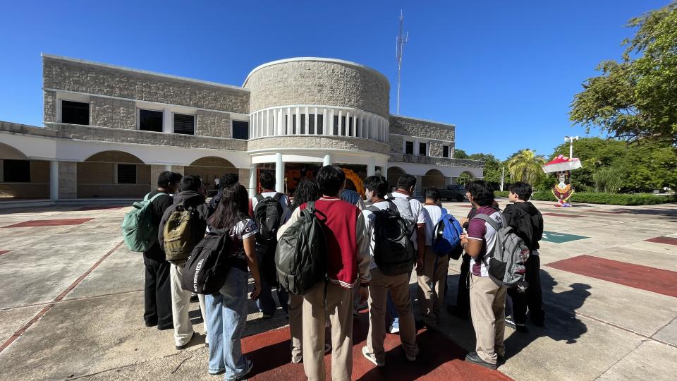 Campus Chetumal Bahía recibió visita de 610 alumnos de bachillerato - galería 5