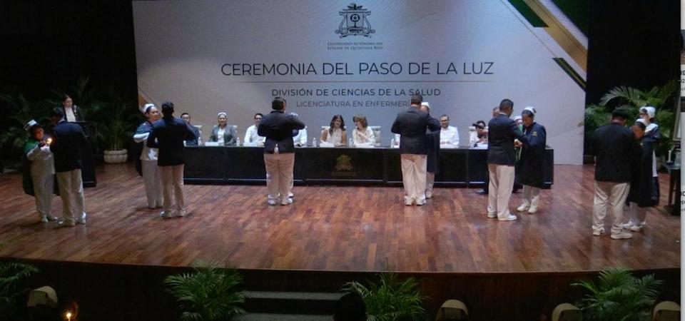 UQRoo reafirma compromiso con la formación humana de profesionales de enfermería - galería 15