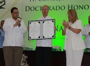 Impone la UQROO el Doctorado Honoris Causa al Dr. José Narro Robles