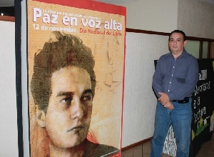 Javier España Novelo, ganador del Premio Nacional de Poesía San Román 2011 