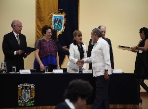 Otorga UNAM Medalla Antonio Caso al Dr. Luis Carlos Santander  Botello