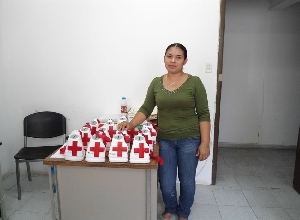 Colaboran becarios UQROO en la Colecta Nacional 2012 de la Cruz Roja