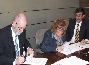 UQROO signa convenios con el Centro Médico ABC